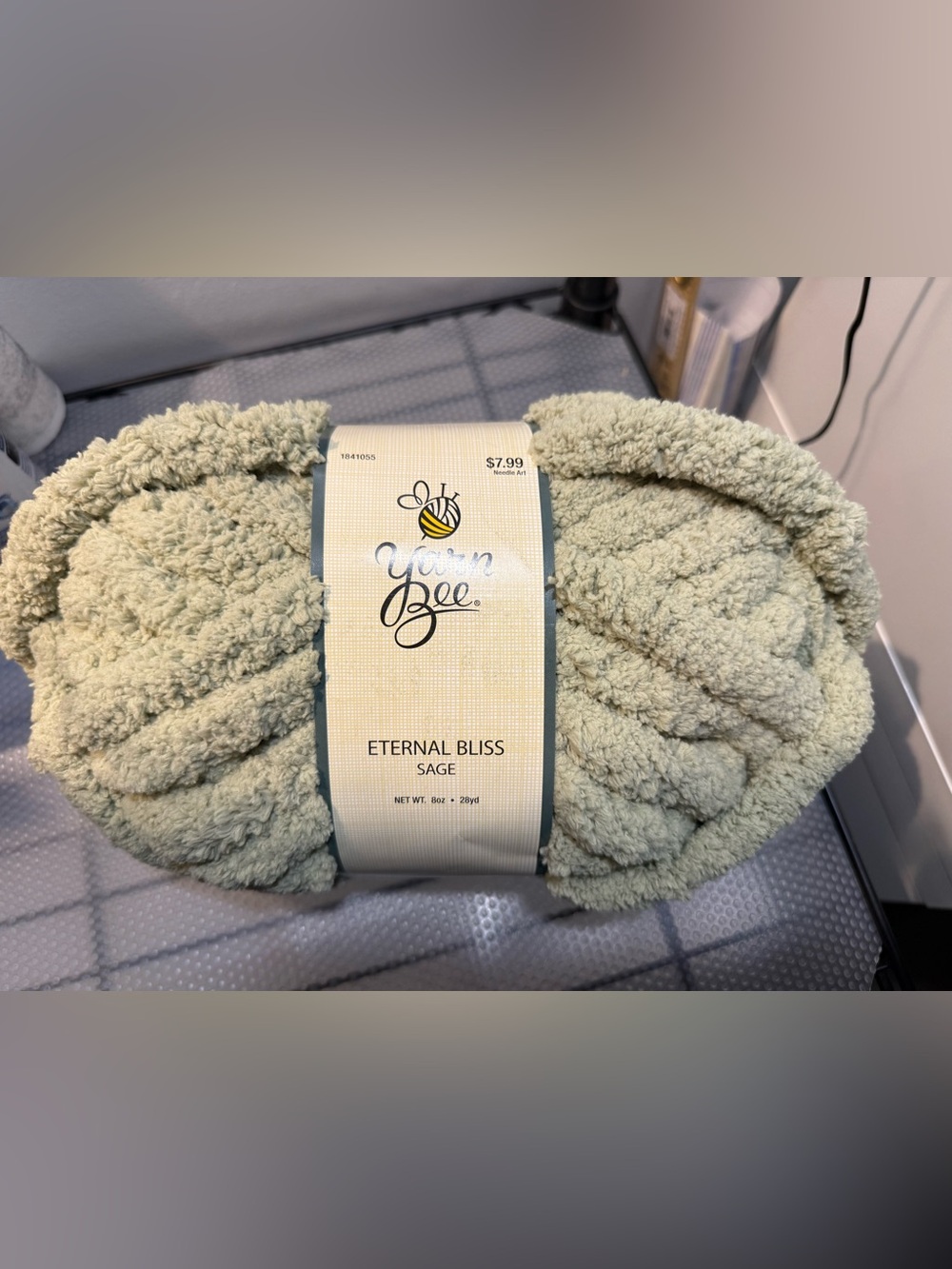 NWT Yarn Bee Eternal Bliss Sage Jumbo Yarn - 28 yards (Lot of 5)